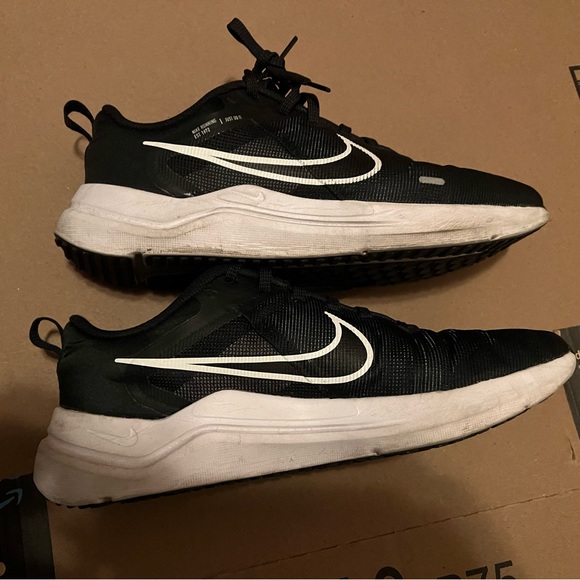Nike Downshifter 12 Running Shoe - Picture 7 of 11